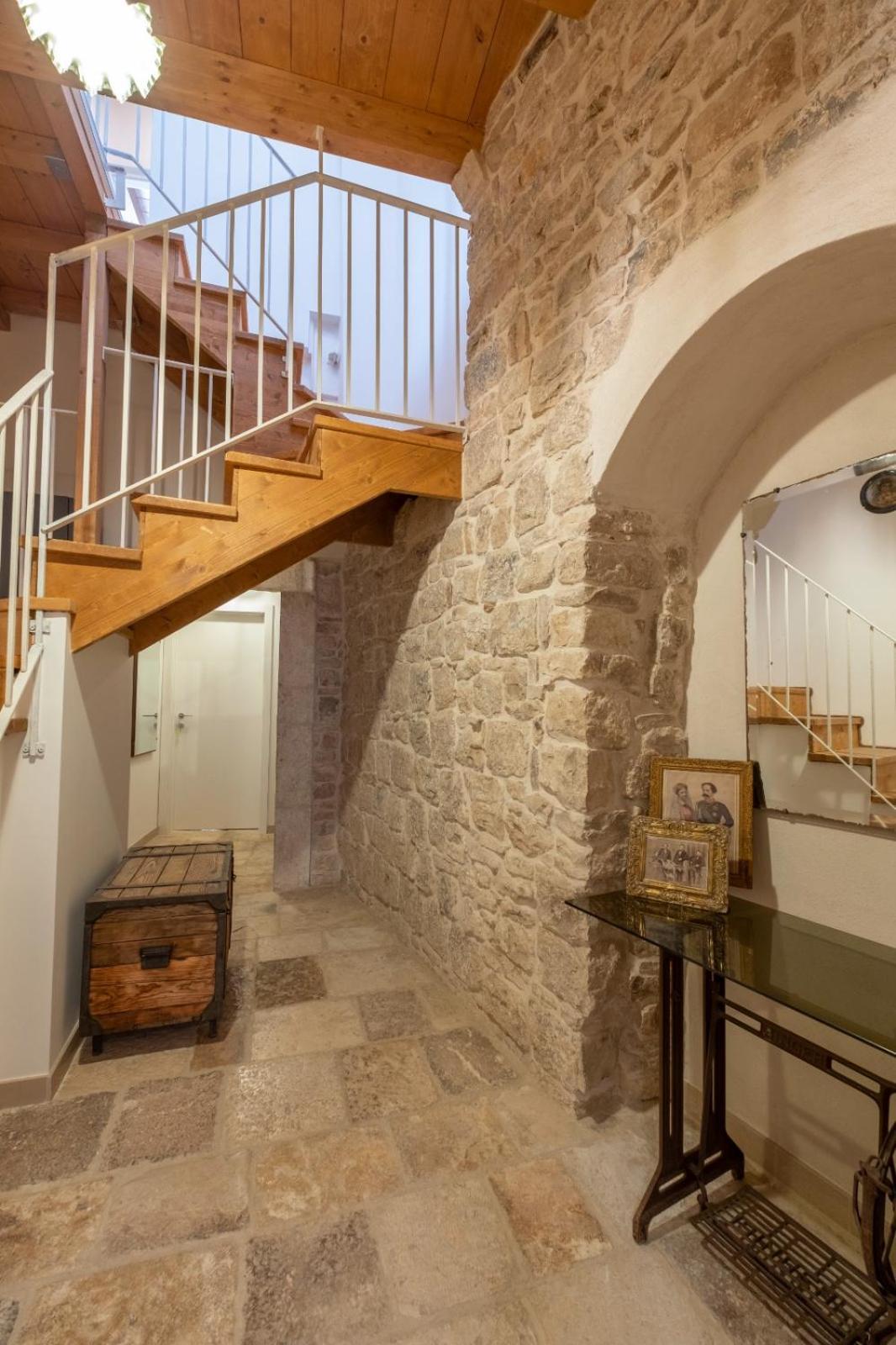 Palazzo Rizzi Dimora Dei Templari Hotel Bitetto Luaran gambar