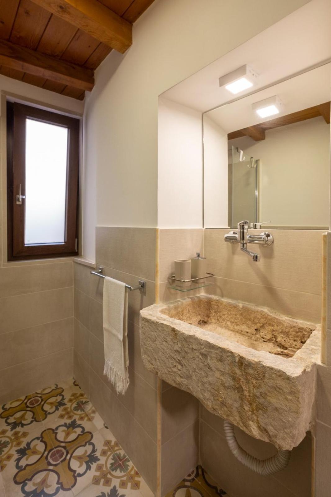 Palazzo Rizzi Dimora Dei Templari Hotel Bitetto Luaran gambar